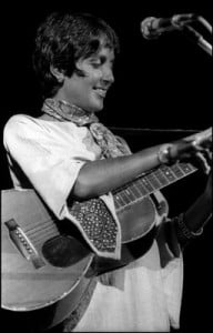 joan-baez-woodstock