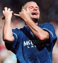 Paul Gascoigne Playing the fool of is that the flute while playi