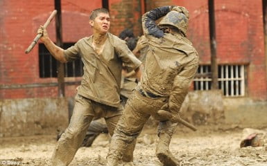 article-0-1CF677B800000578-127_634x395